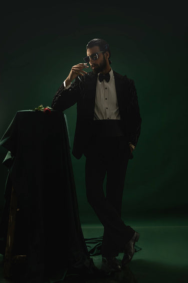 Velion – Midnight black Velvet Tuxedo