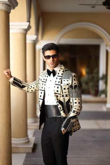 BEIGE & BLACK TUX RUNWAY humyaunalamgir