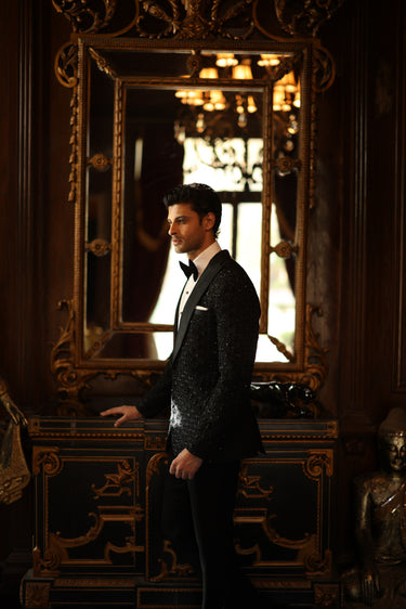 BLACK EMBOSSED TUX RUNWAY humyaunalamgir