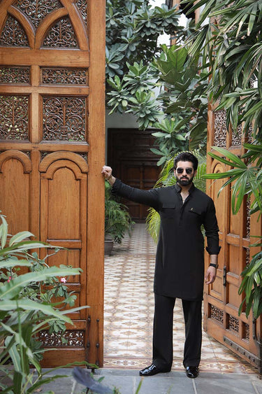 BLACK LINEN KURTA PAJAMA Humayunalamgir