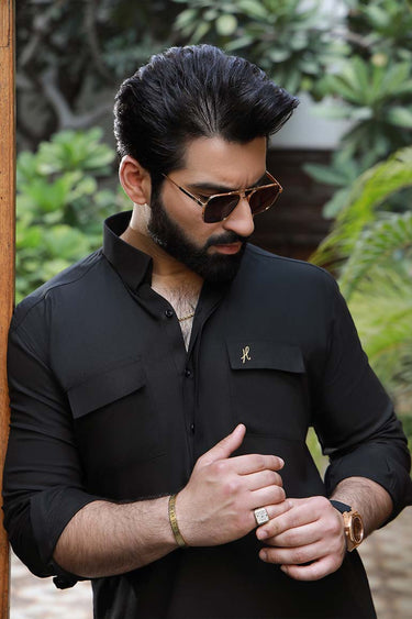 BLACK LINEN KURTA PAJAMA Humayunalamgir