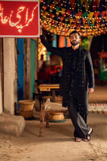 SHEESH – POSH BLACK KURTA PAJAMA Humayunalamgir