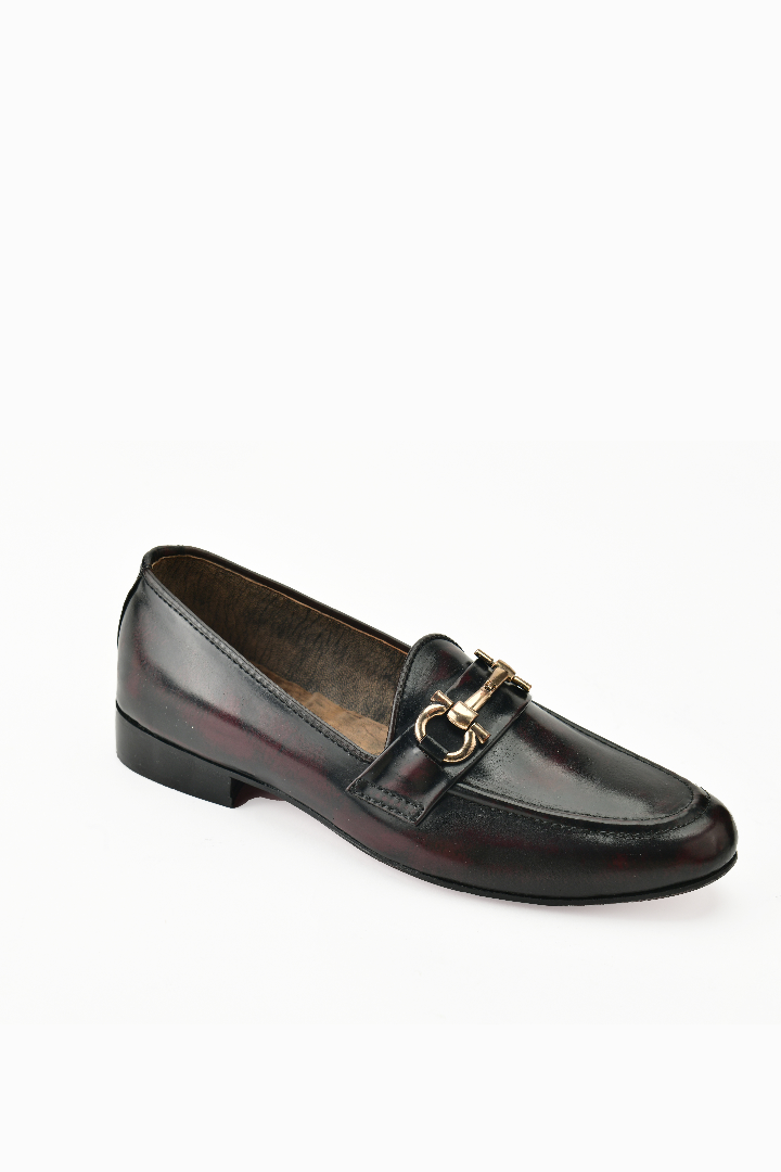 Maroon Gucci buckle shoes