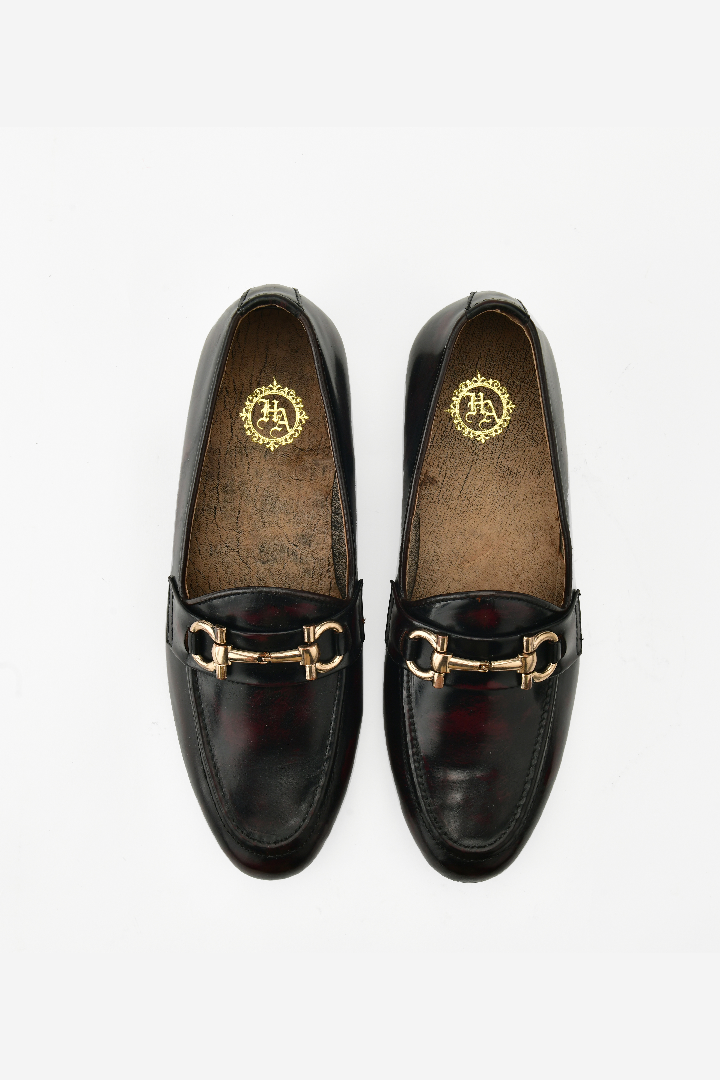 Maroon Gucci buckle shoes