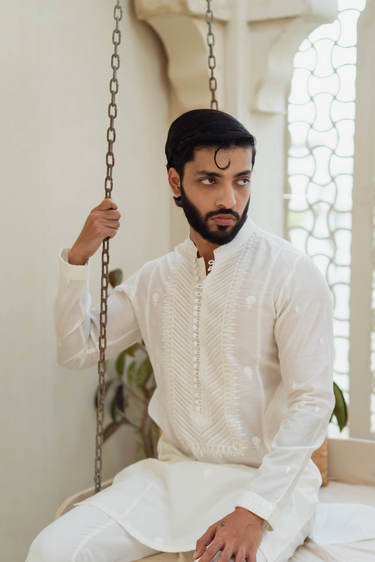"AKSHAR" White Kurta Pajama Humayun Alamgir