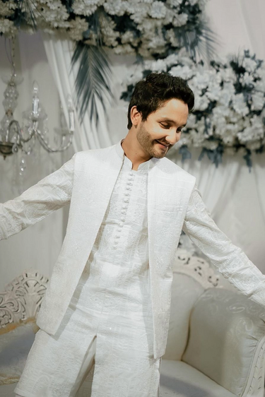 Shah White waist coat Waist Coats HumayunAlamgir