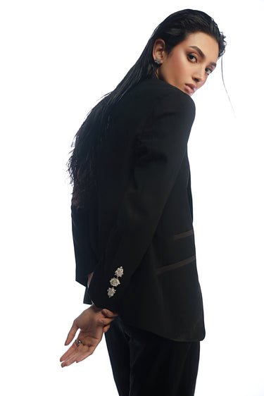 HER BLACK Clothing humyaunalamgir