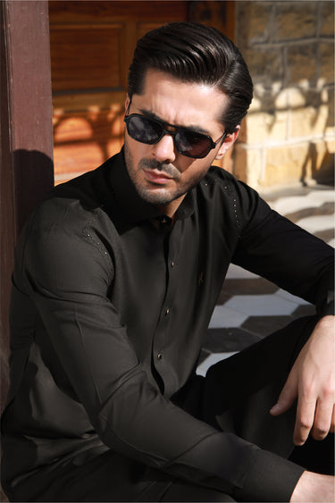 BLACK LINEN SHALWAR KAMEEZ Humayunalamgir