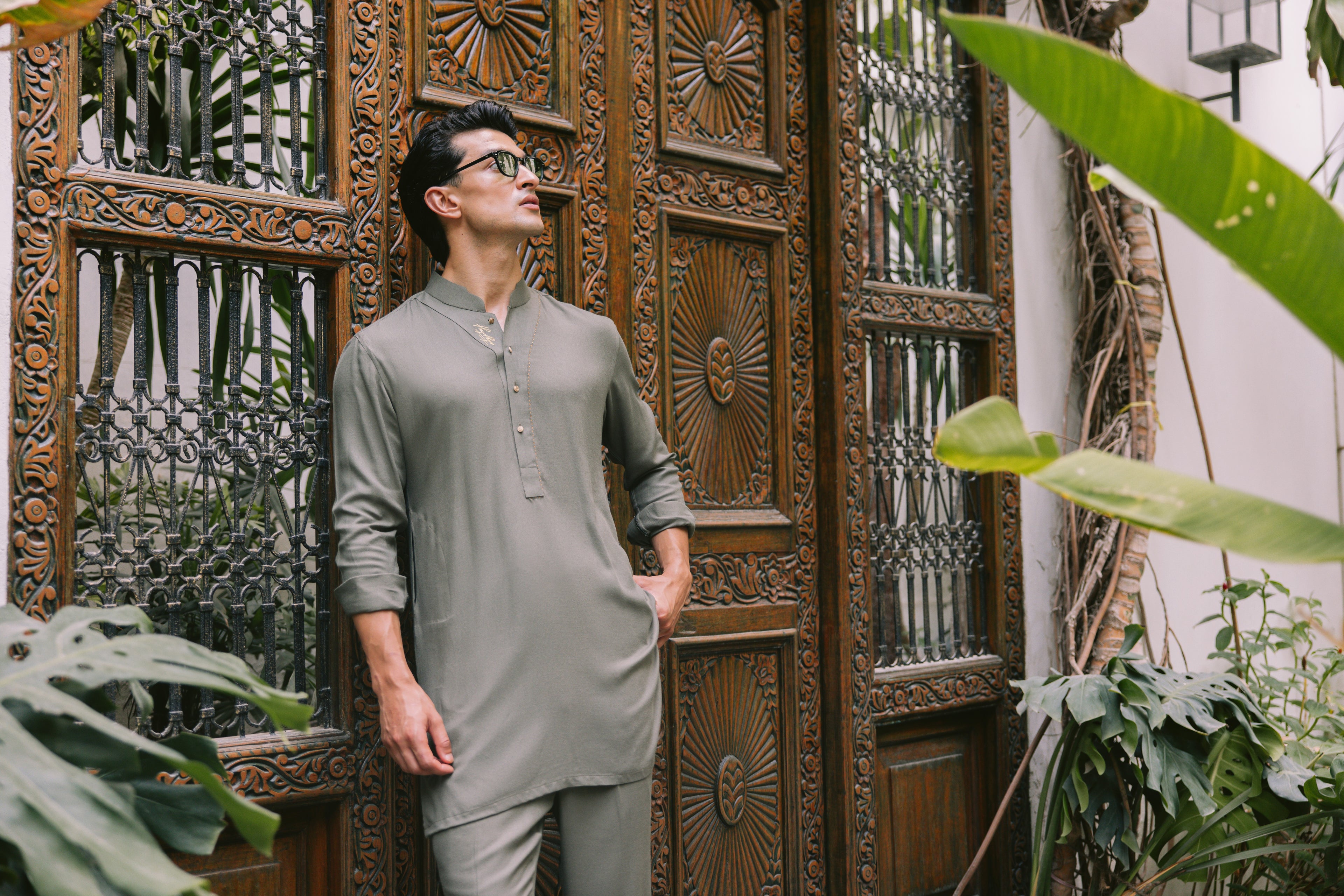 OLIVE GREEN LINEN KURTA PAJAMA Humayunalamgir