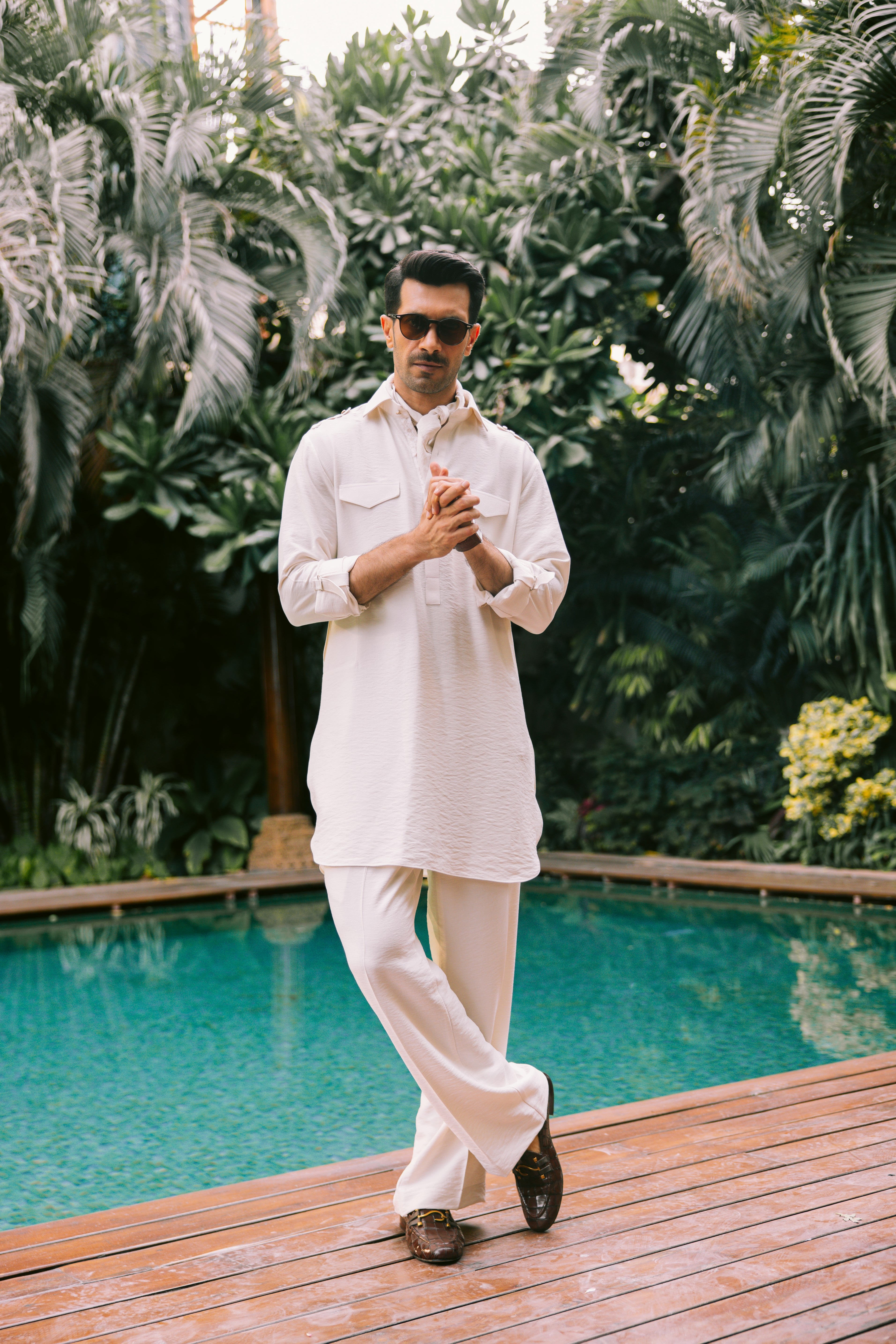 IVORY LINEN KURTA PAJAMA Humayunalamgir