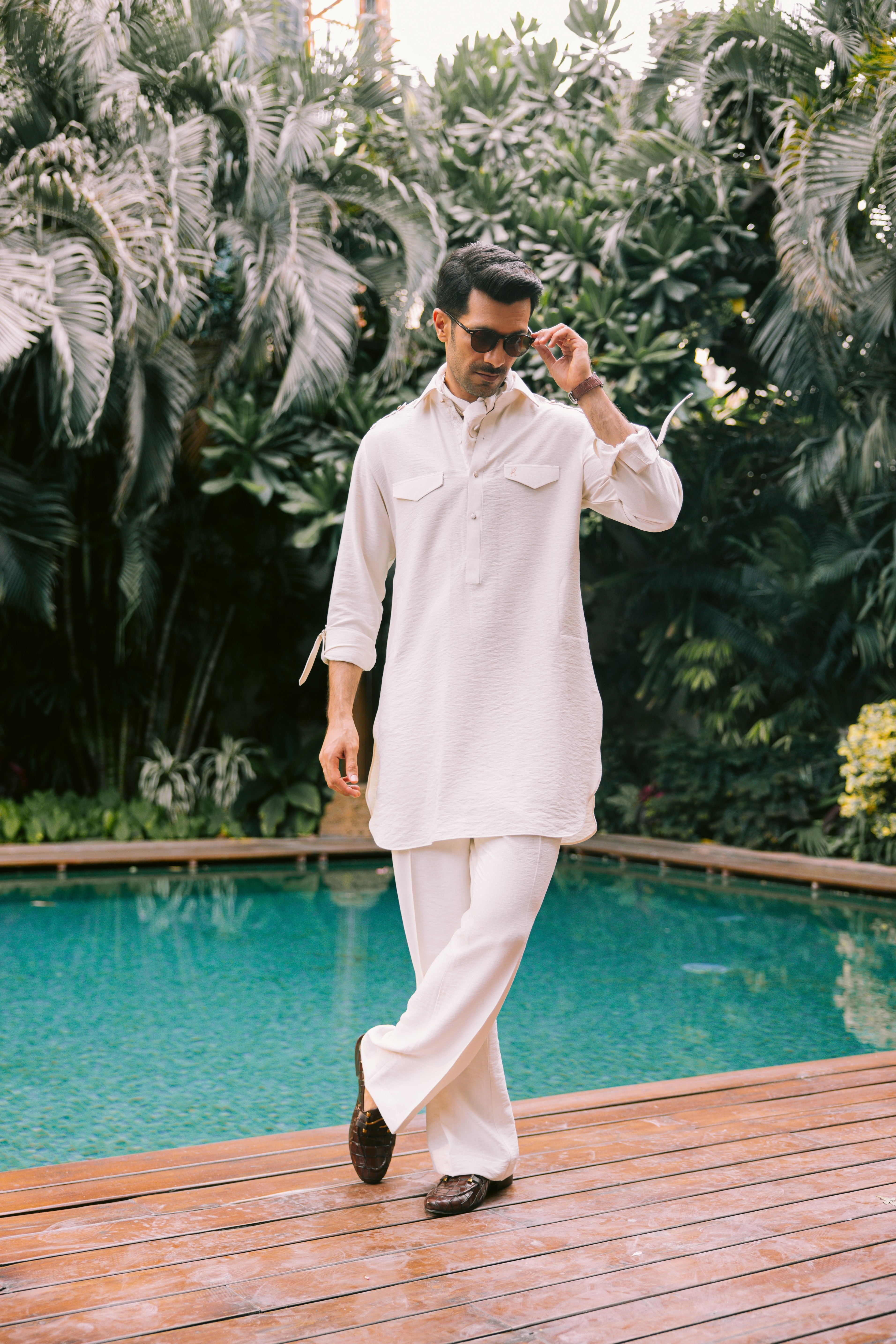 IVORY LINEN KURTA PAJAMA Humayunalamgir