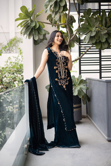 Teel Green Verte Sarcelle Clothing humyaunalamgir
