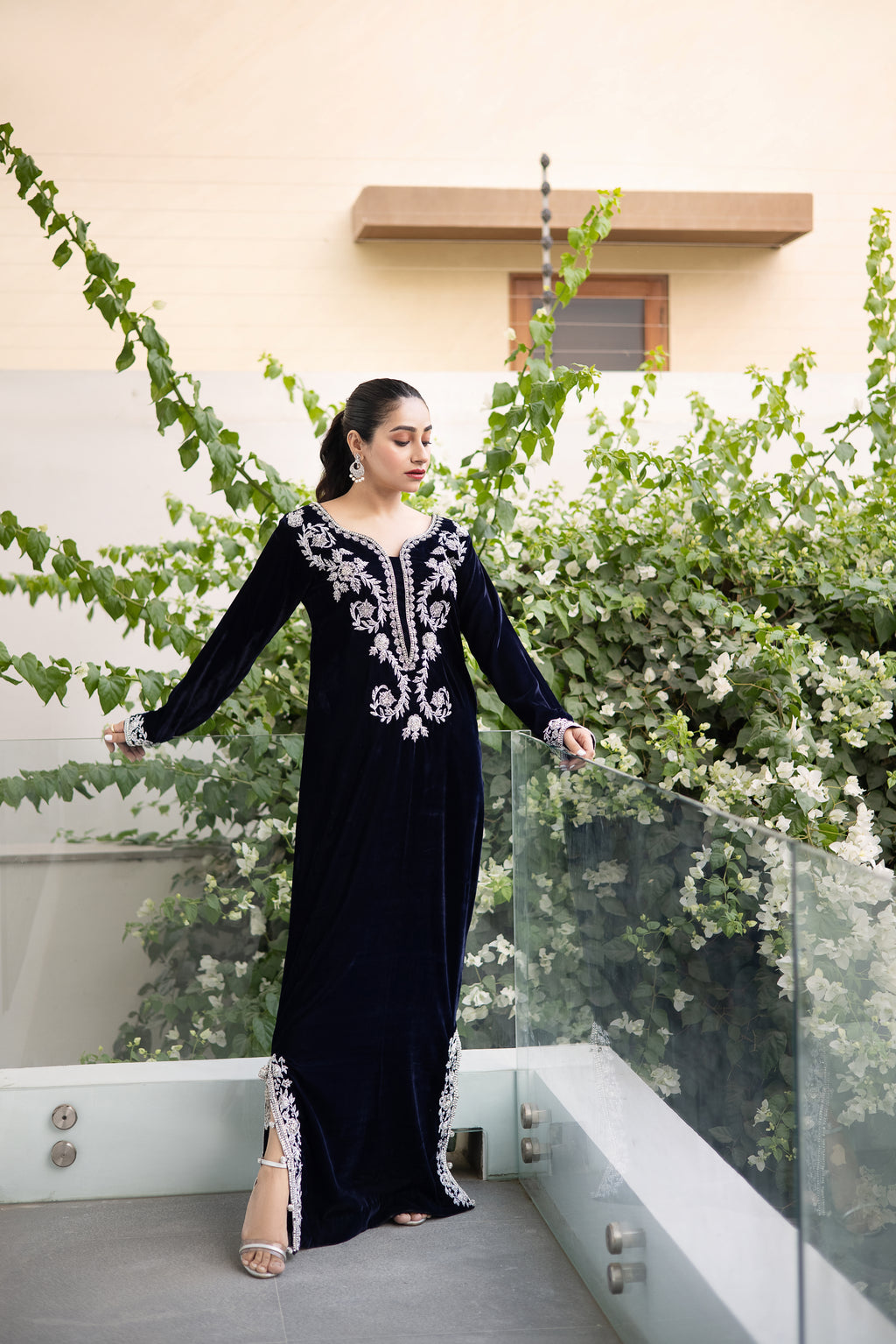 Blue Verte Caftan Clothing humyaunalamgir XS