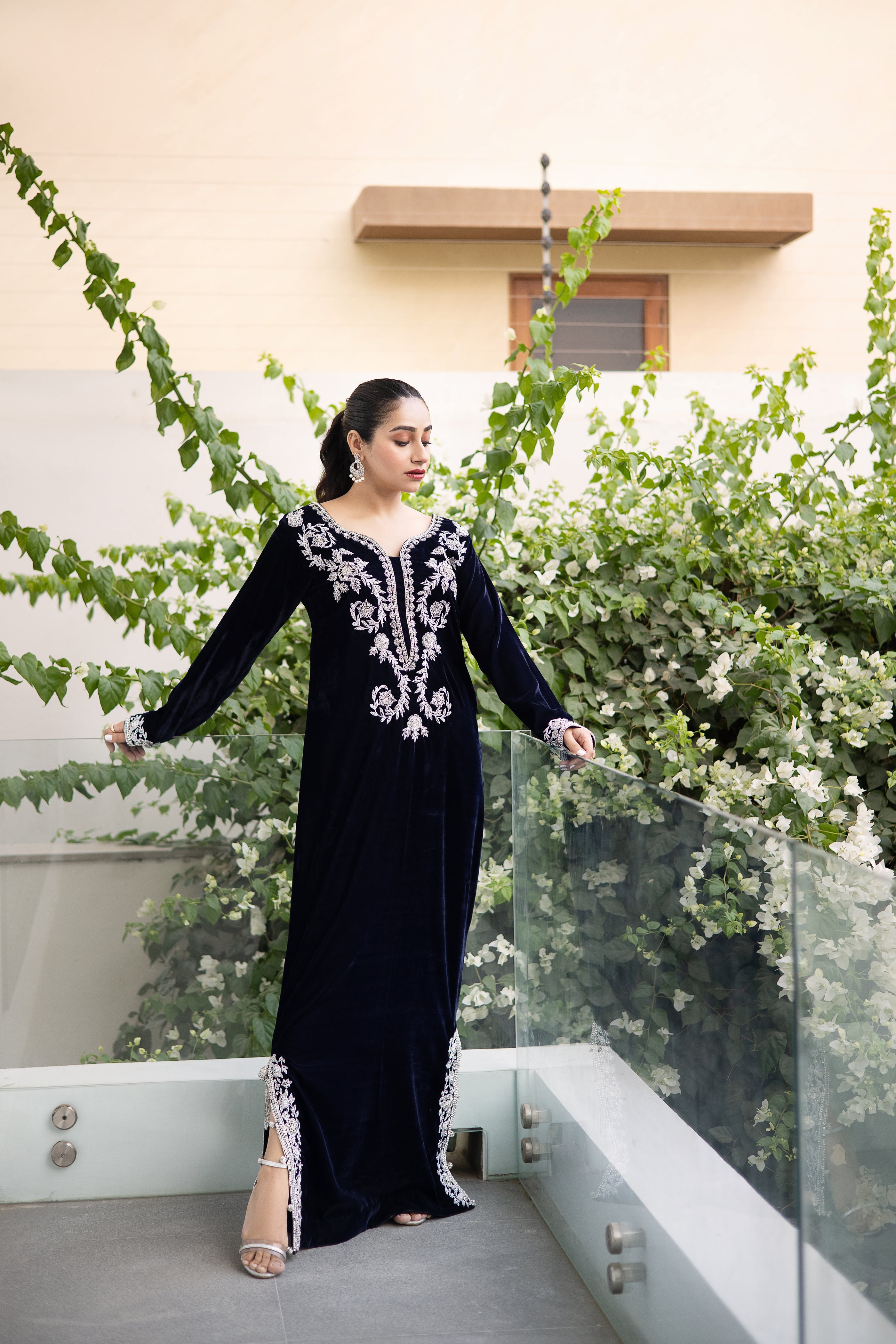 Blue Verte Caftan Clothing humyaunalamgir XS