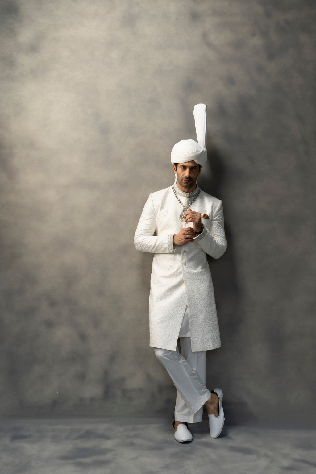 Elegant White Handcrafted Sherwani sherwani Humayun Alamgir