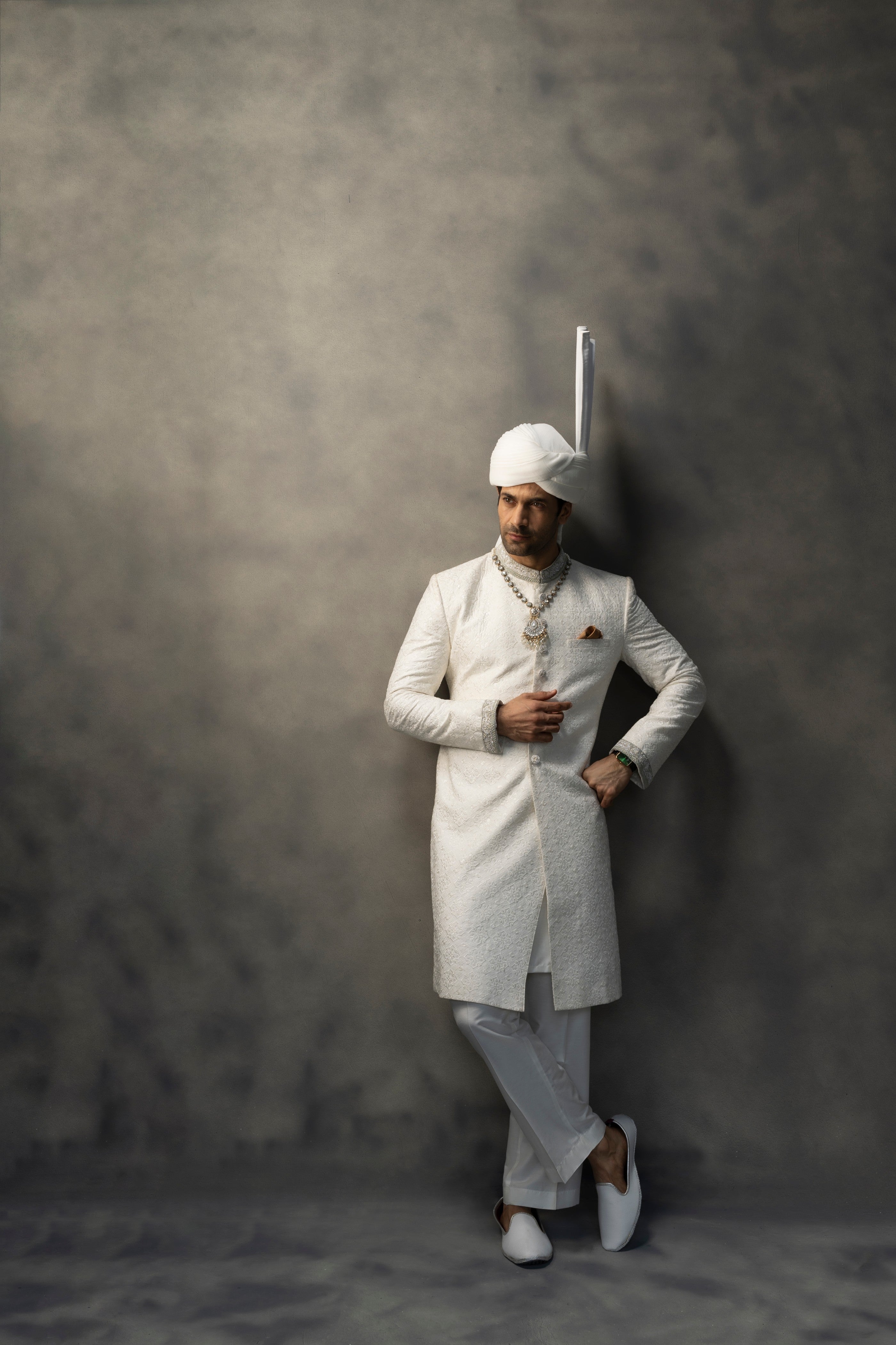 Elegant White Handcrafted Sherwani sherwani Humayun Alamgir