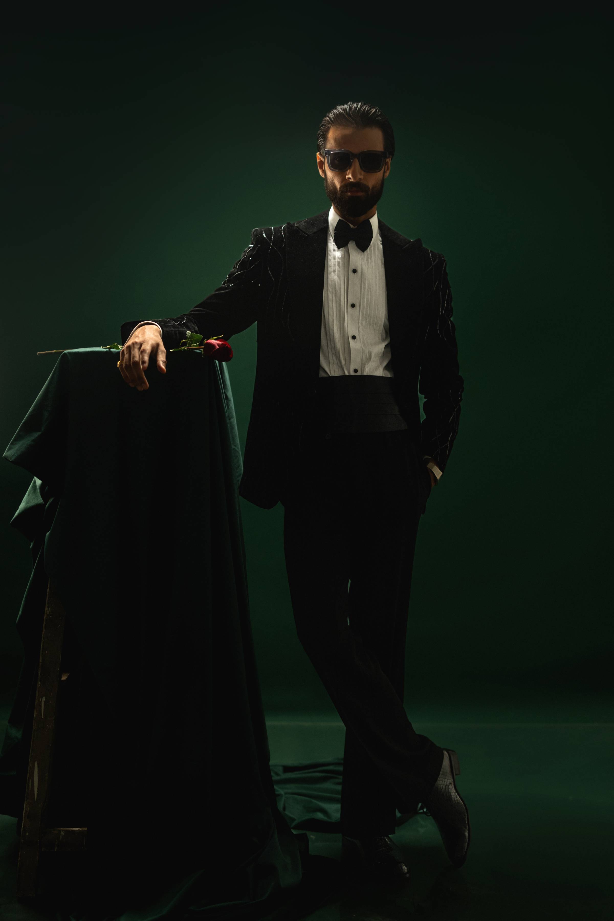 Velion – Midnight black Velvet Tuxedo Humayunalamgir