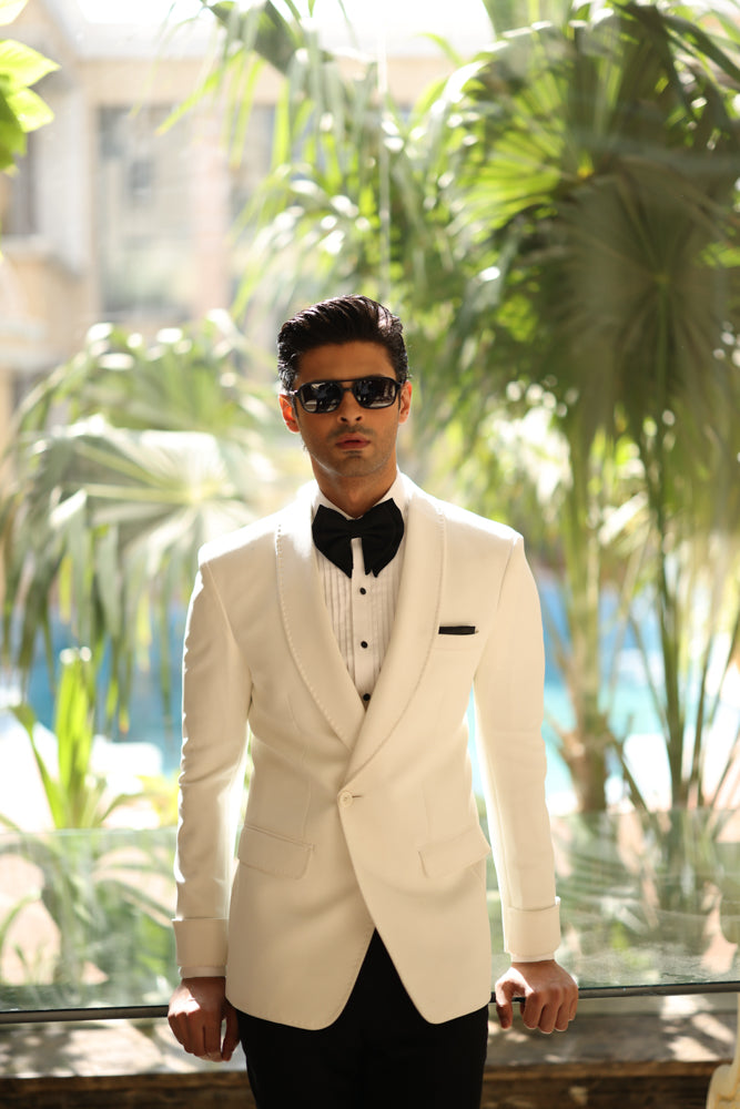 WHITE ARMANI TUX RUNWAY humyaunalamgir S