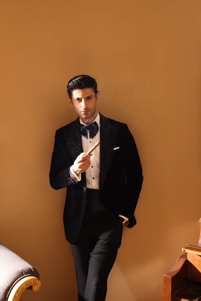 BLACK VELVET TUX RUNWAY humyaunalamgir