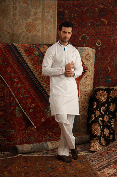 WHITE COTTON STRETCHABLE KURTA PAJAMA