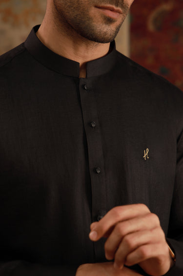 BLACK LINEN KURTA PAJAMA Humayunalamgir