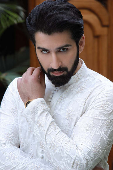 -SHAHKAAR- WHITE & GOLD KURTA PAJAMA Humayunalamgir