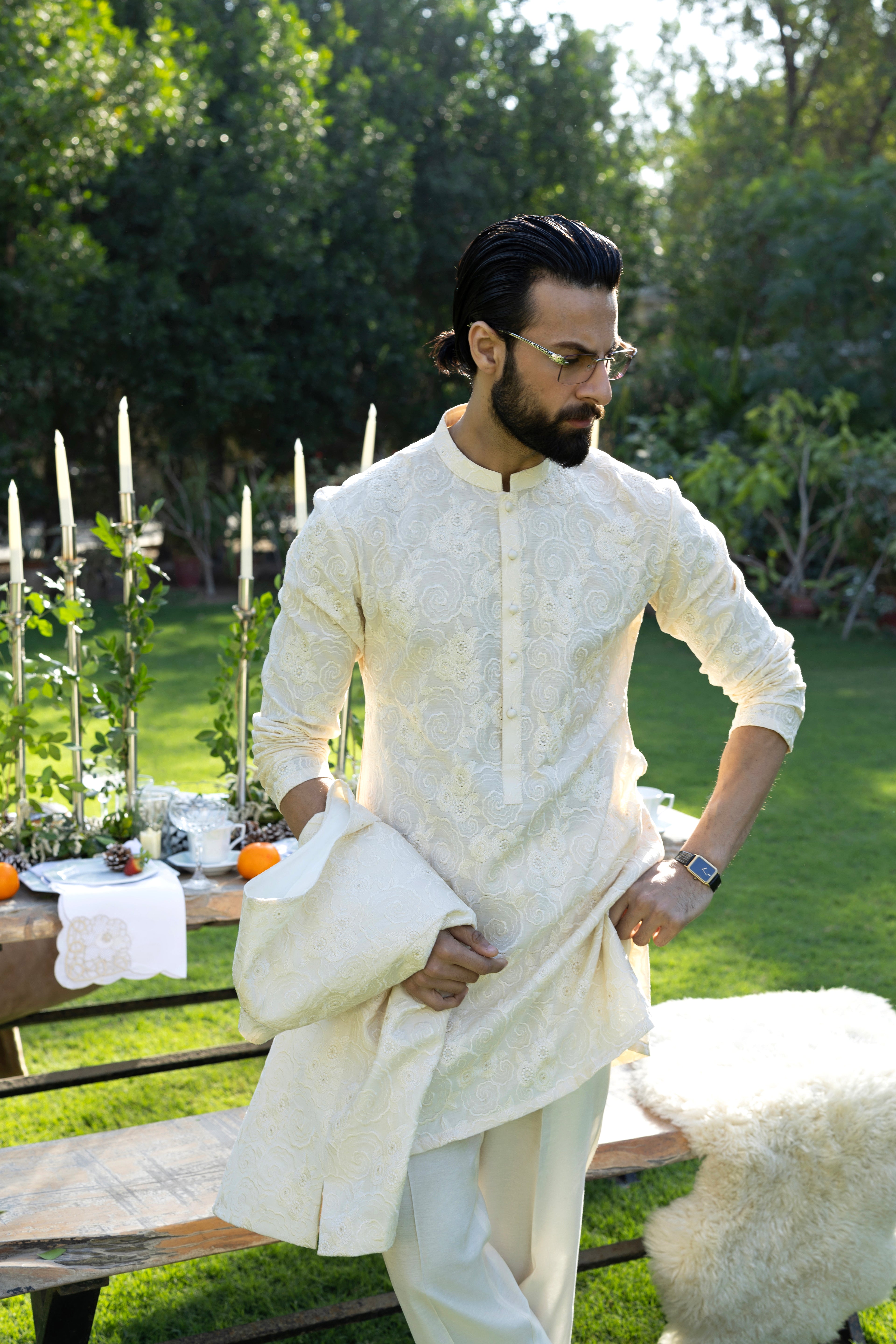 Beige Phool Kaari Kurta Pajama