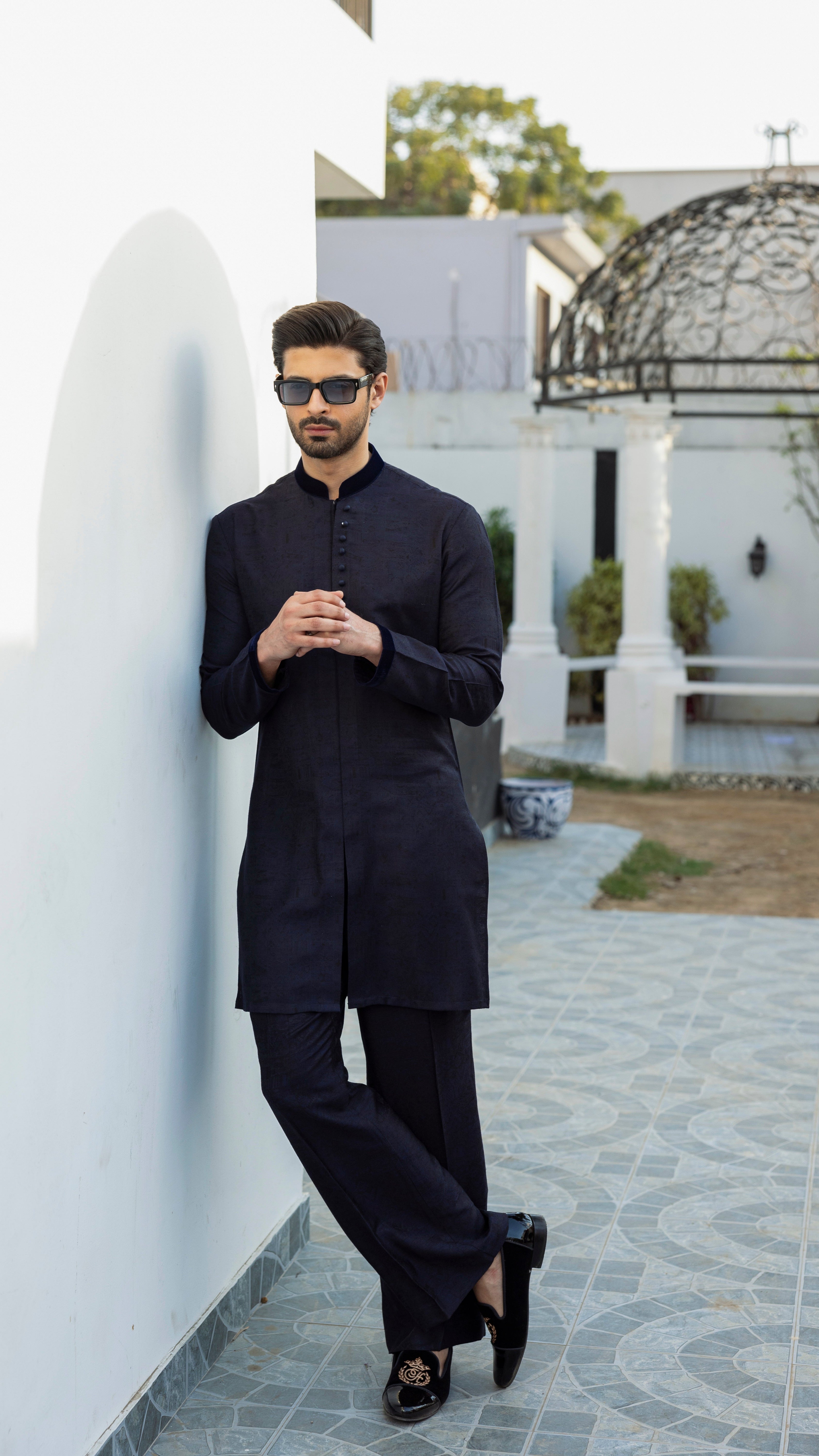 -XARTAJ- NAVY BLUE KURTA PAJAMA Humayunalamgir