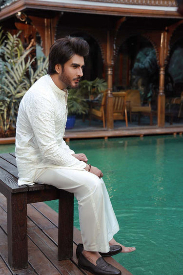 -SHAHKAAR- WHITE KURTA PAJAMA Humayunalamgir