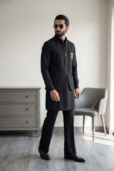 BLACK ZIP-FRONT WAISTCOAT Clothing Humayunalamgir