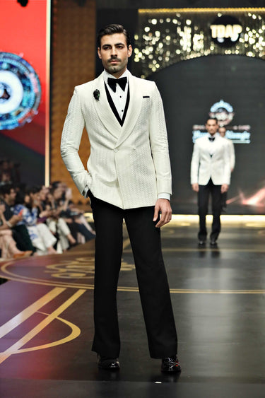 WHITE EBROIDERY 3P TUXEDO