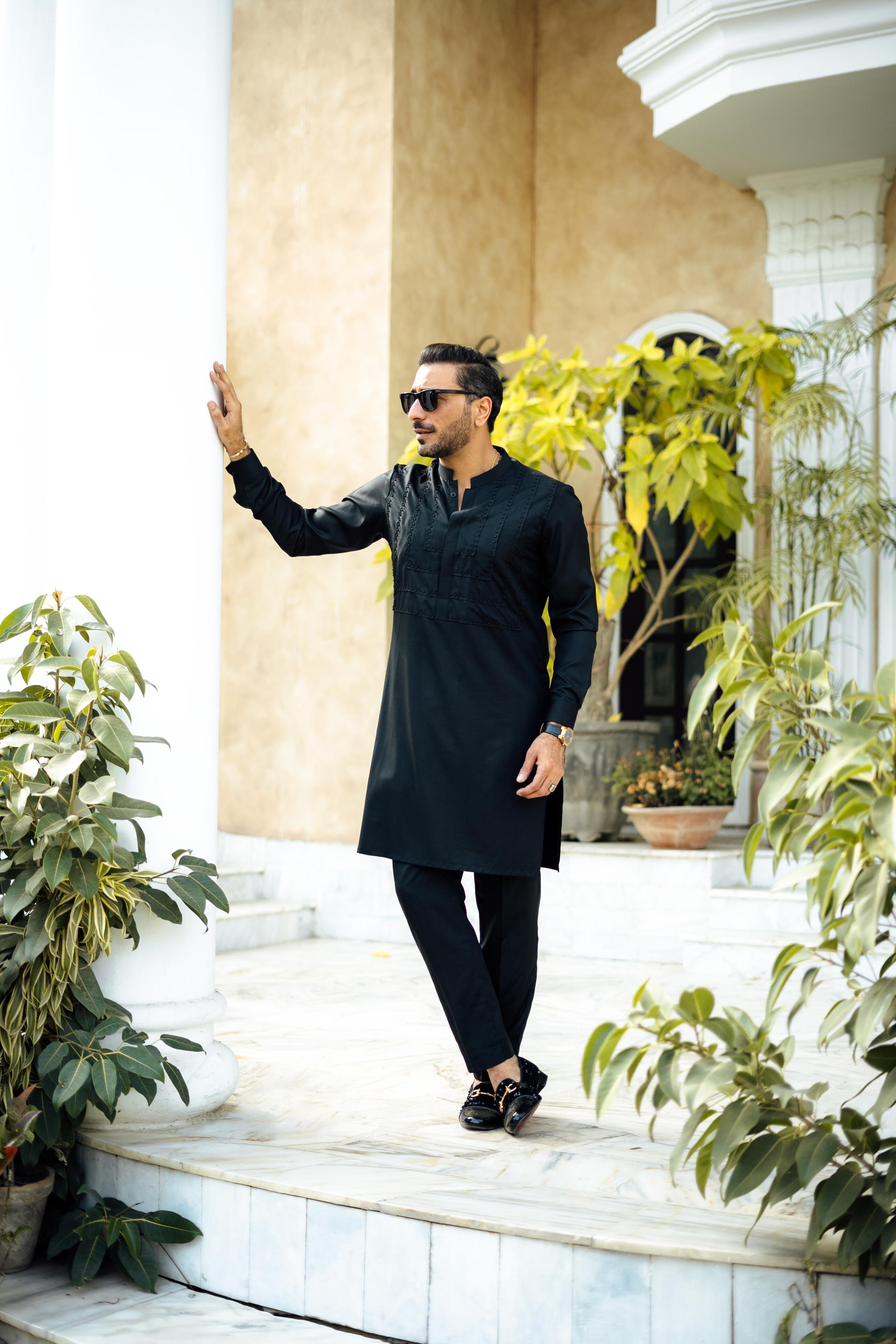 Black Readymade Pathani Suit With Nehru Jacket 590MW50