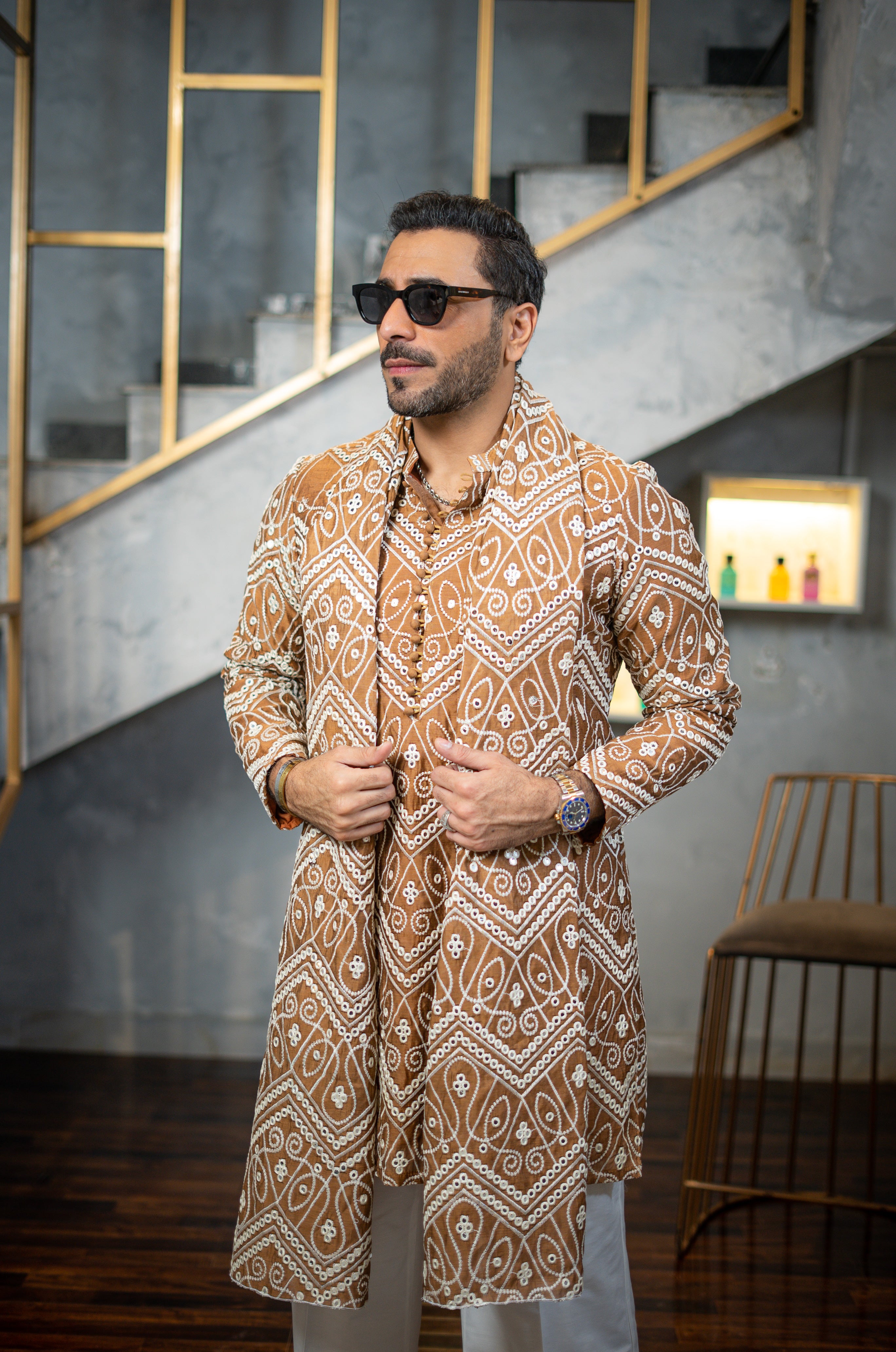 NAQOOSH – BROWN KURTA PAJAMA Humayunalamgir