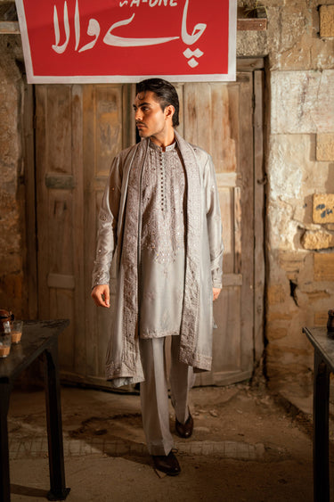AINA - KAARI ASH GREY KURTA PAJAMA Humayunalamgir
