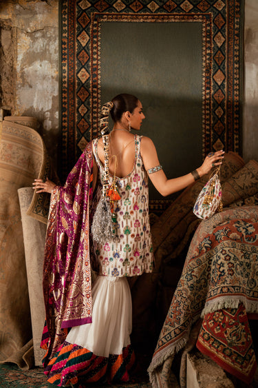 NARGIS (3PC) Humayunalamgir