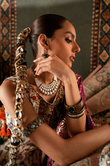 NARGIS (3PC) Humayunalamgir