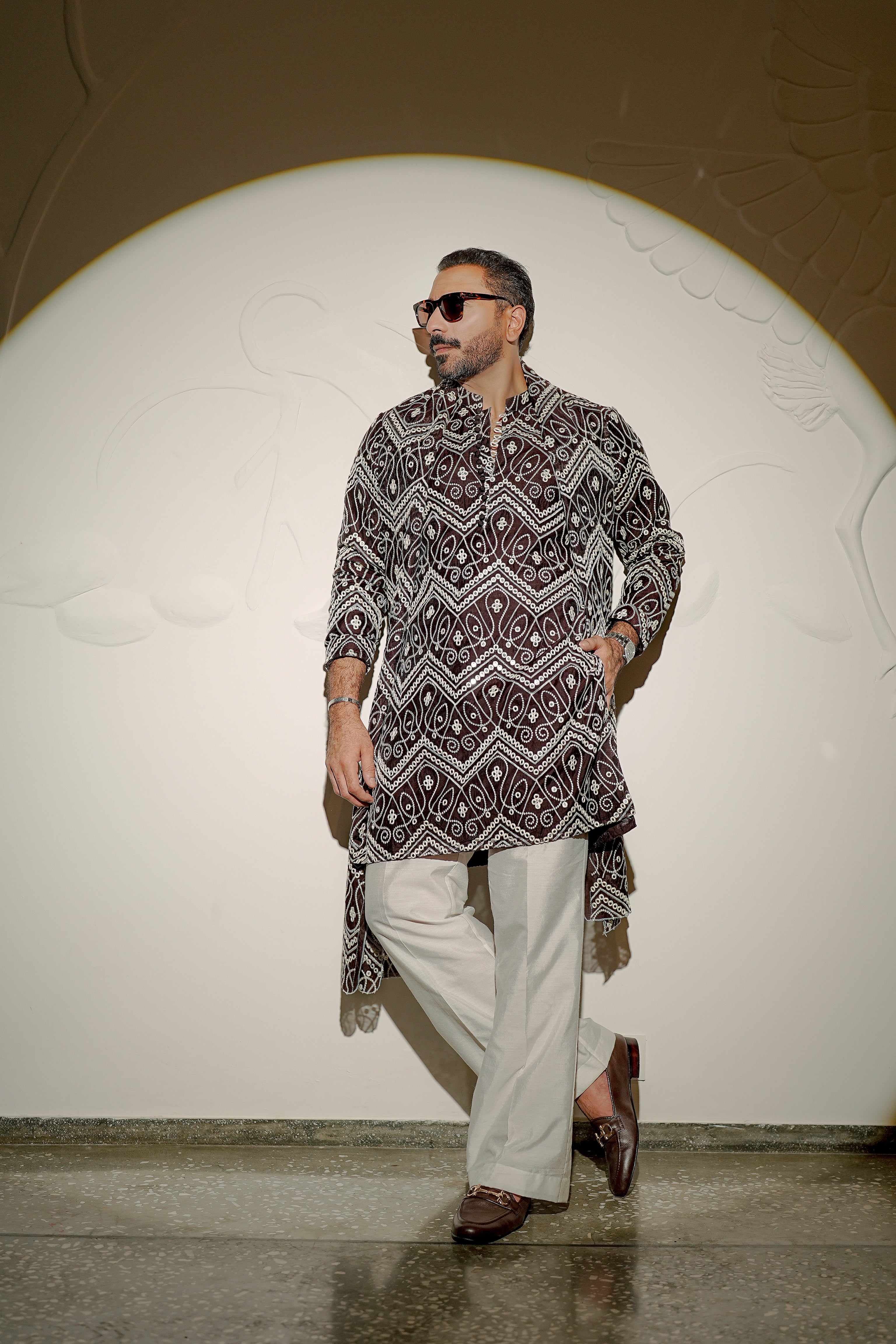 NAQOOSH – DARK BROWN KURTA PAJAMA Humayunalamgir