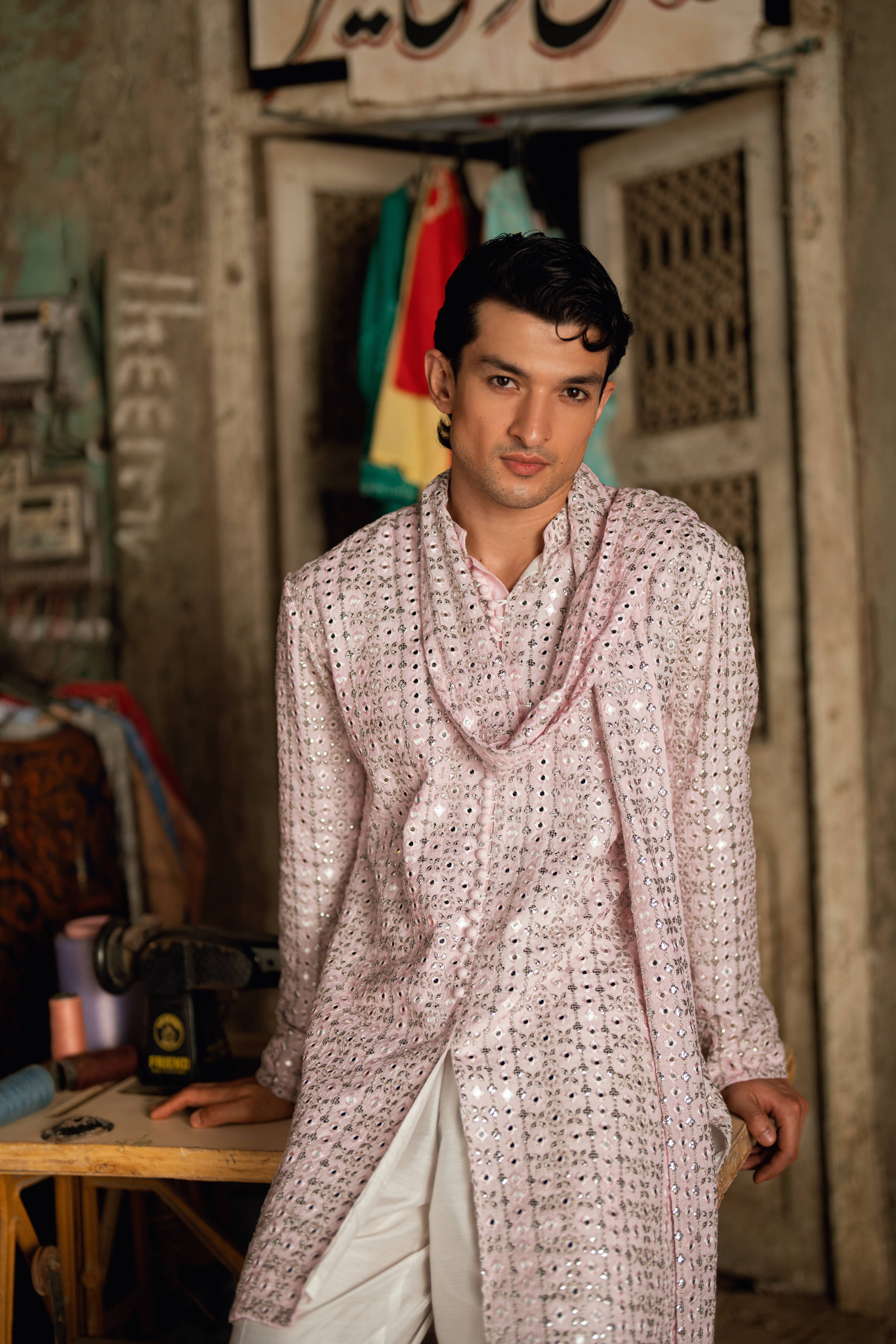 AMEER – LIGHT PINK KURTA PAJAMA Humayunalamgir