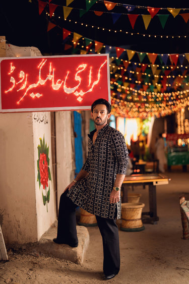 AMEER – BLACK KURTA PAJAMA Humayunalamgir