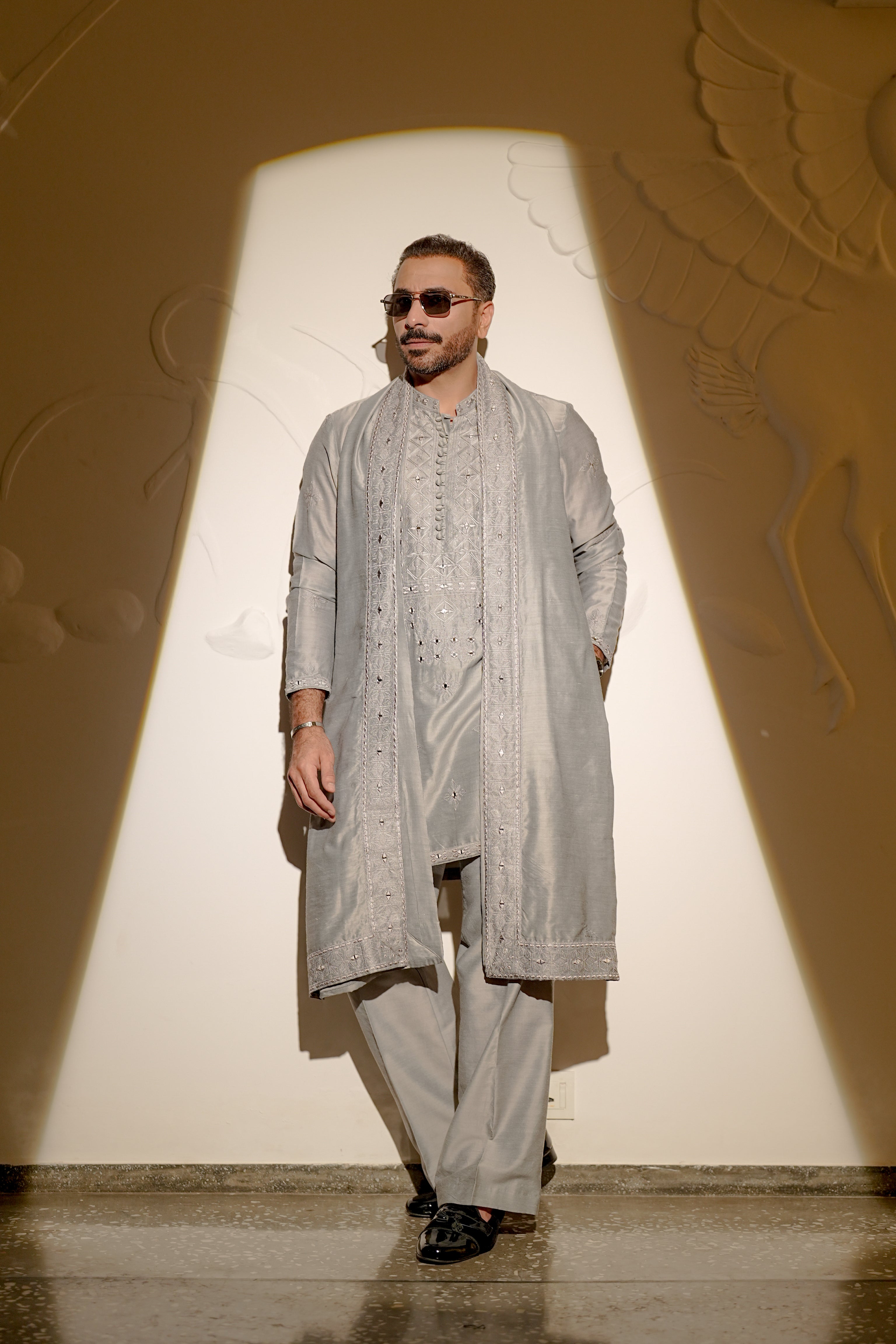 AINA - KAARI ASH GREY KURTA PAJAMA Humayunalamgir