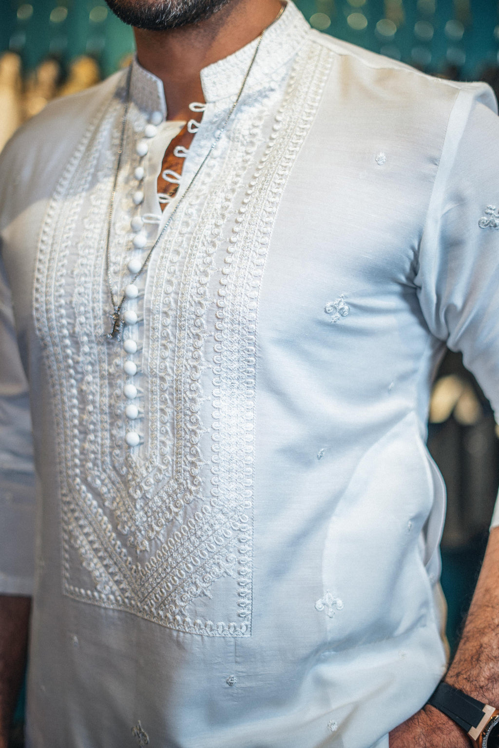 KALAMKAAR WHITE KURTA PAJAMA Humayun Alamgir