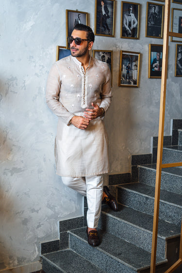 Ivory Embossed Mirror Work Kurta