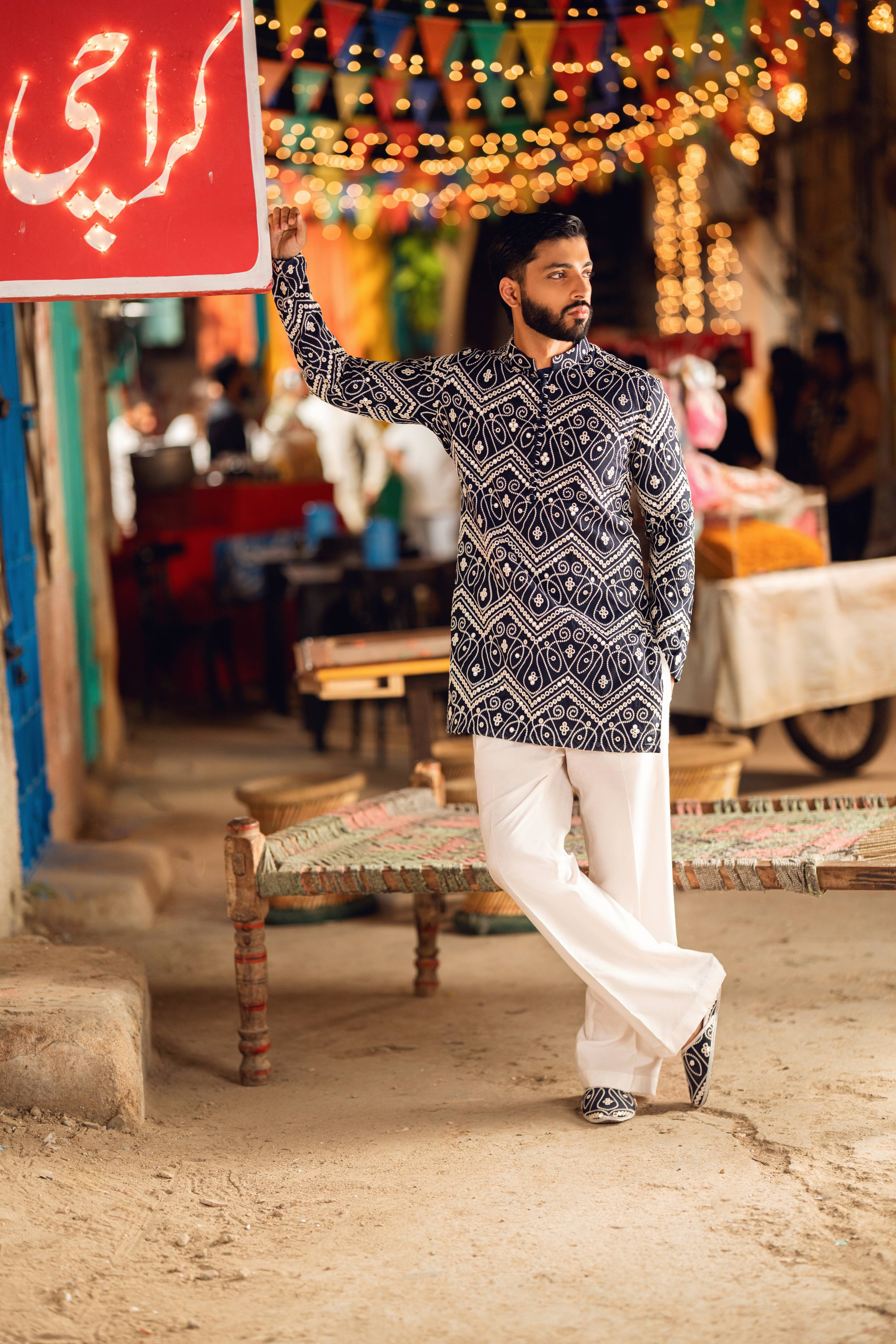NAQOOSH – NAVY BLUE KURTA PAJAMA Humayunalamgir
