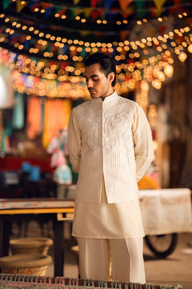 ZAVIAN IVORY WAIST COAT Humayunalamgir