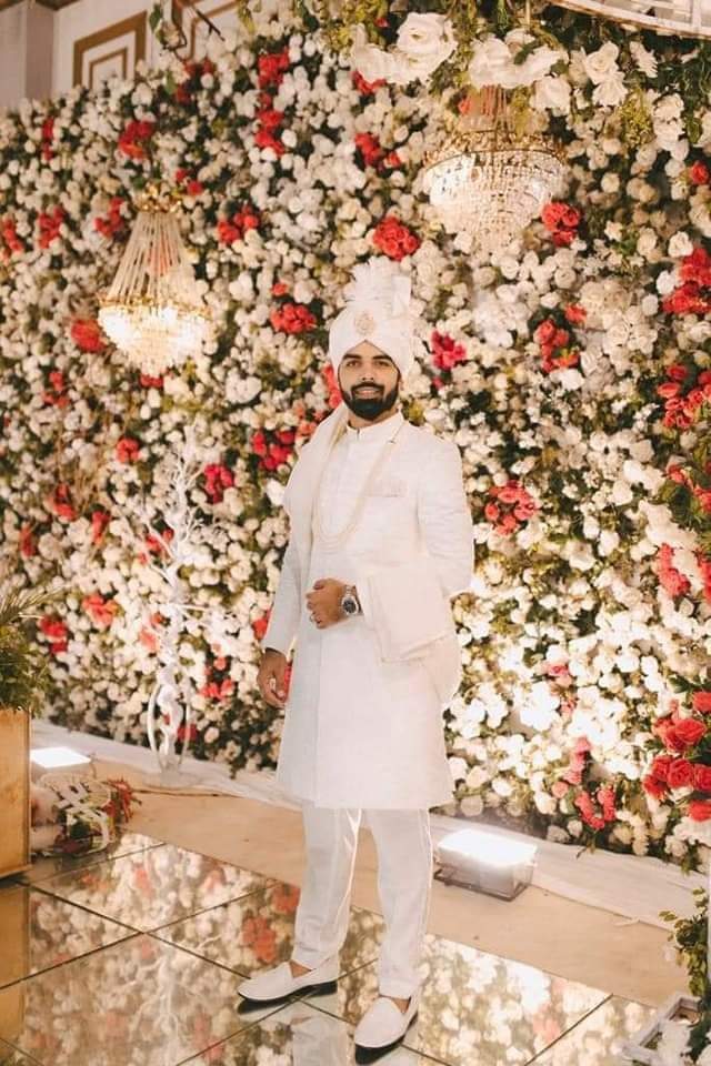 White self-embroidered fabric Sherwani RUNWAY humyaunalamgir