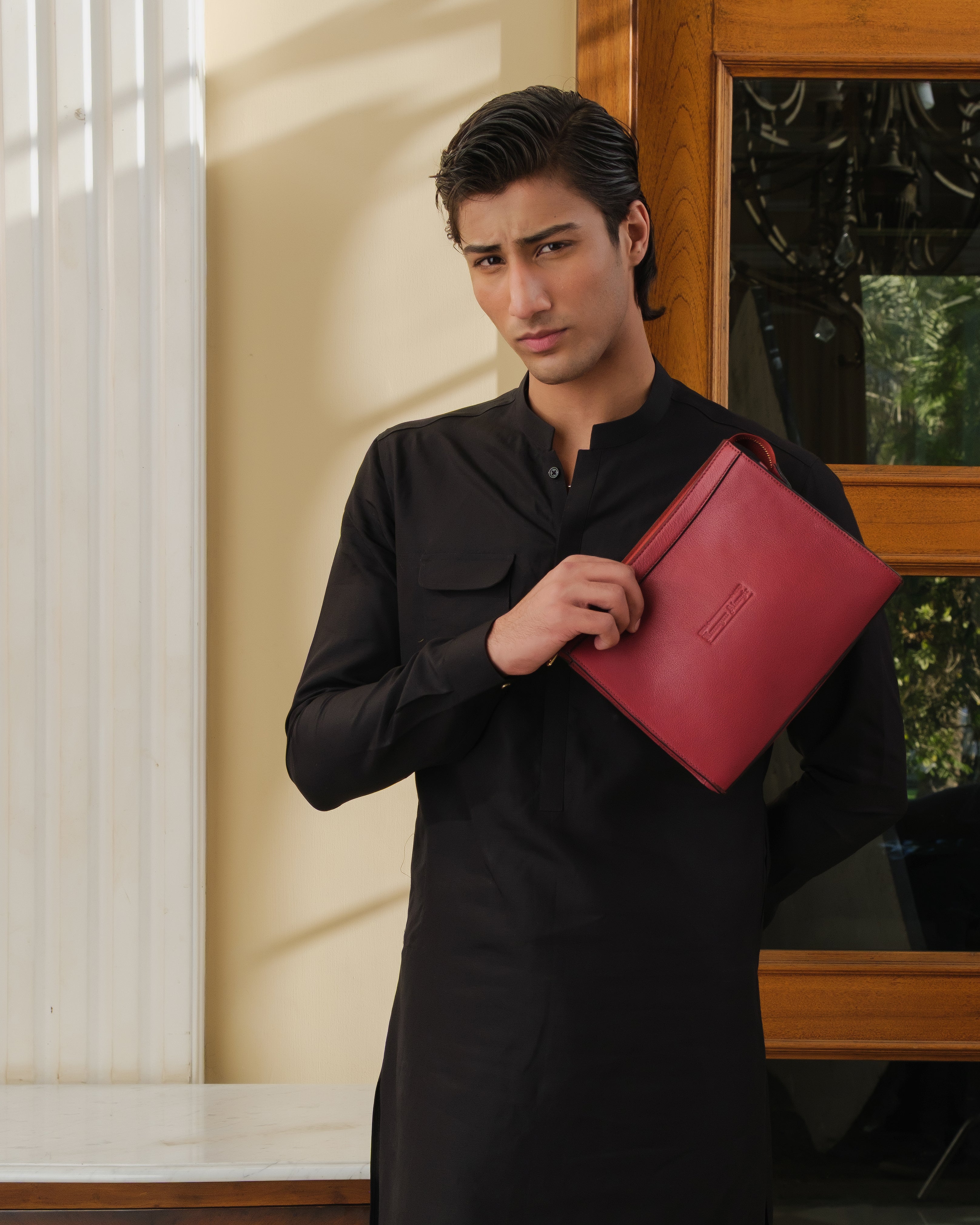 BLACK LINEN DOUBLE FLAP POCKET KURTA PAJAMA