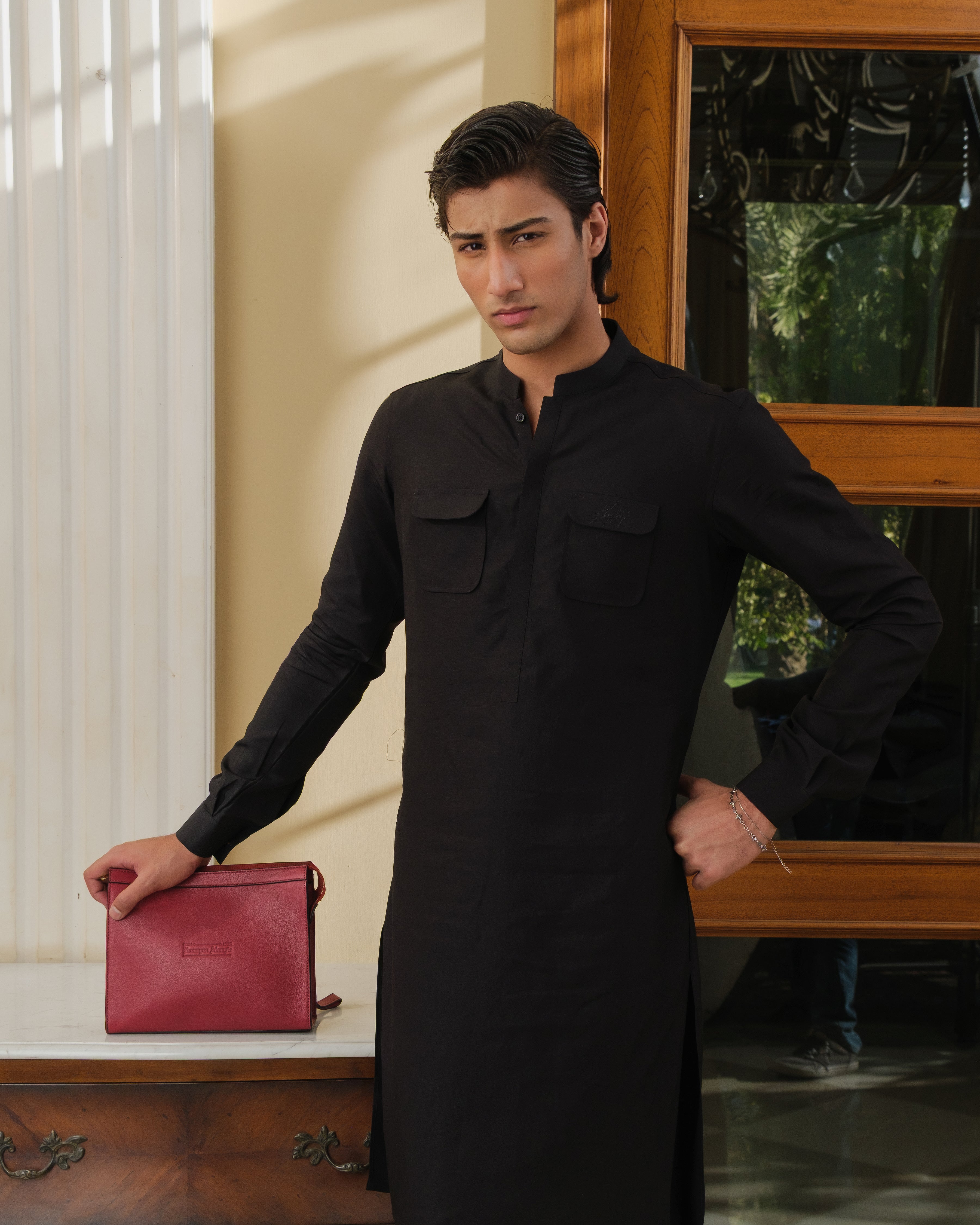 BLACK LINEN DOUBLE FLAP POCKET KURTA PAJAMA