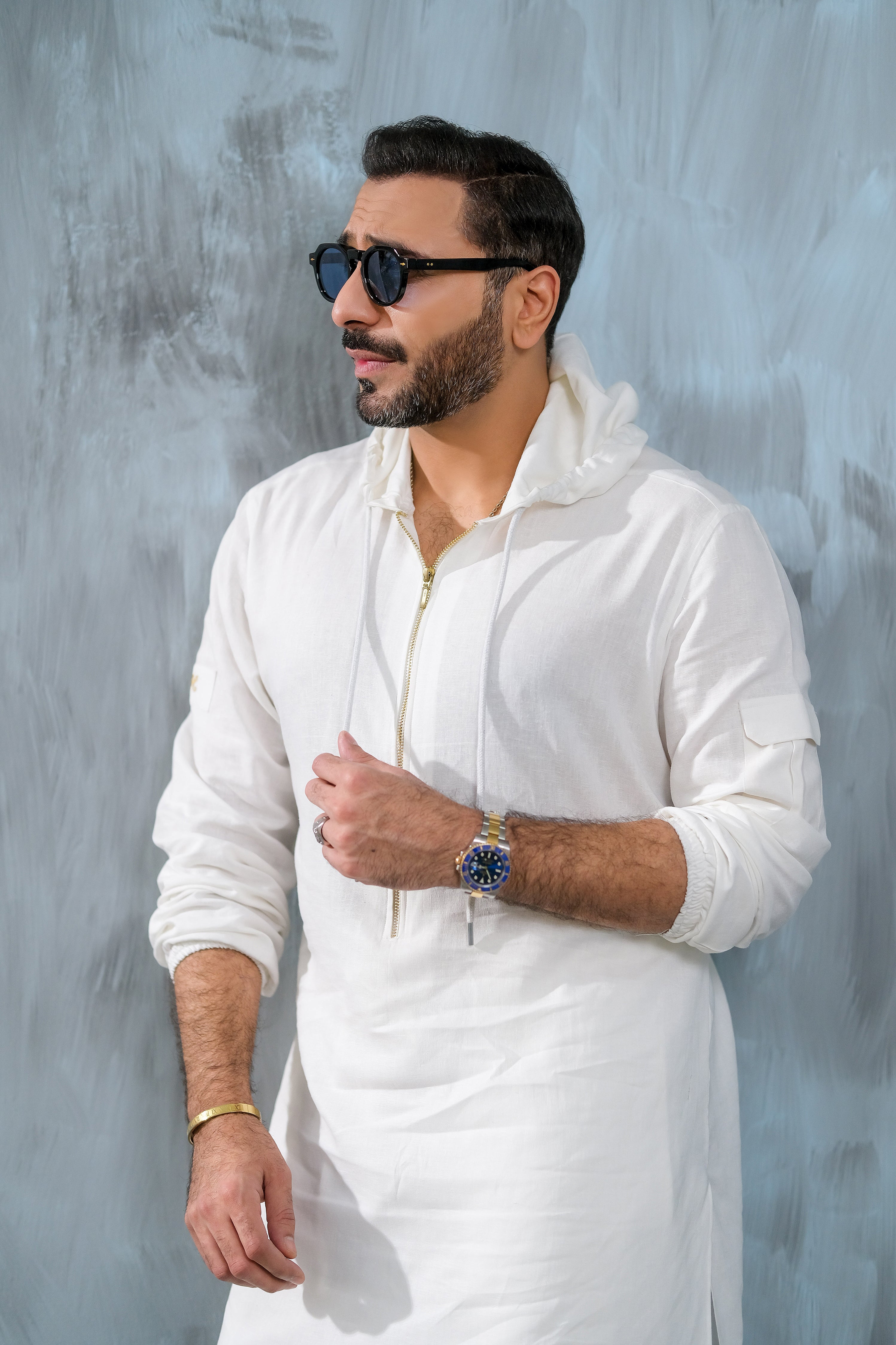 WHITE LINEN HOODED KURTA PAJAMA