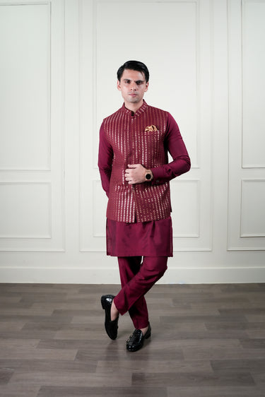 RED EMBOSSED GOLDEN SEQUENCE WAIST COAT Mehndi Collection HumayunAlamgir