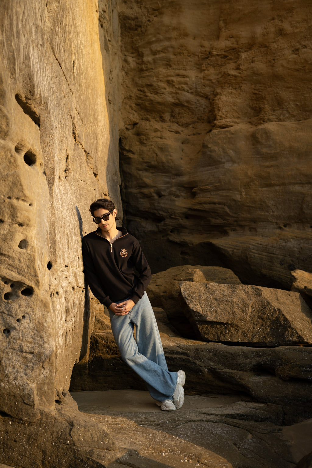 Black H Motif Quarter-Zip Jumper Humayunalamgir